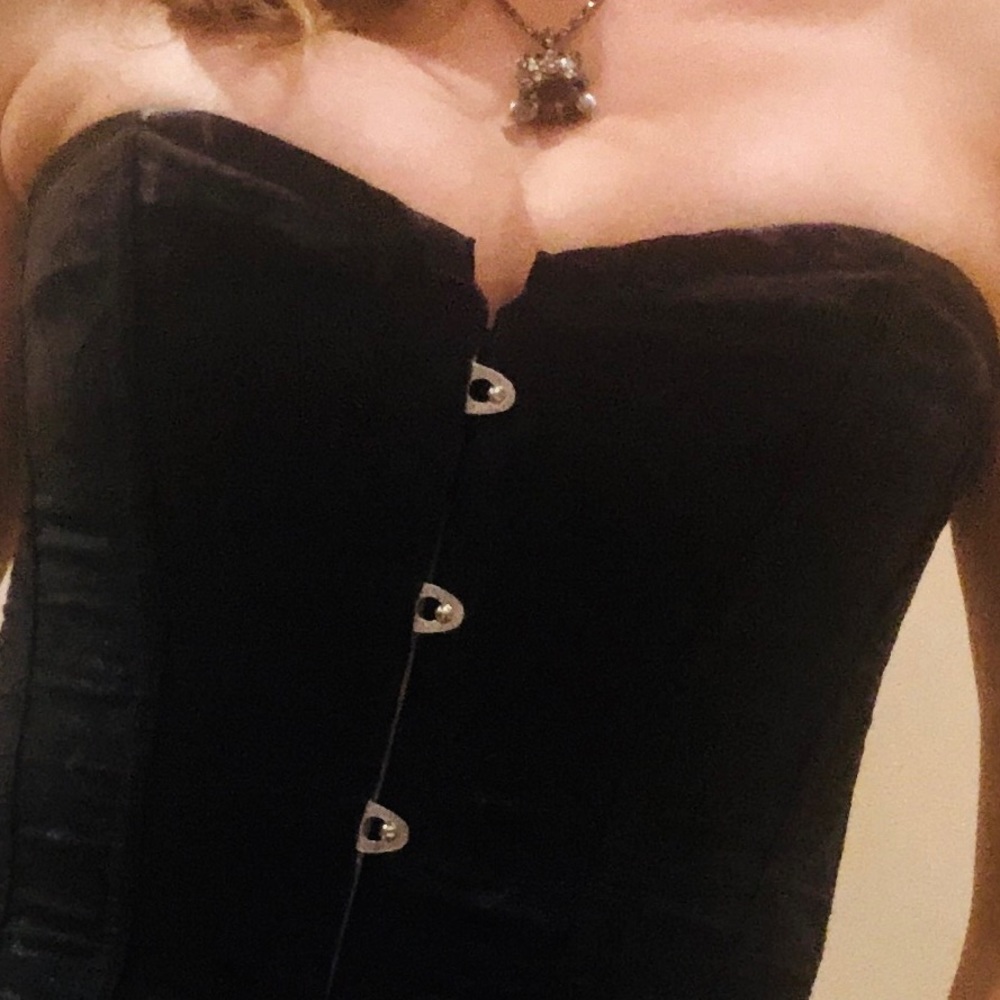 Black Corset Size S - Picture 2 of 7